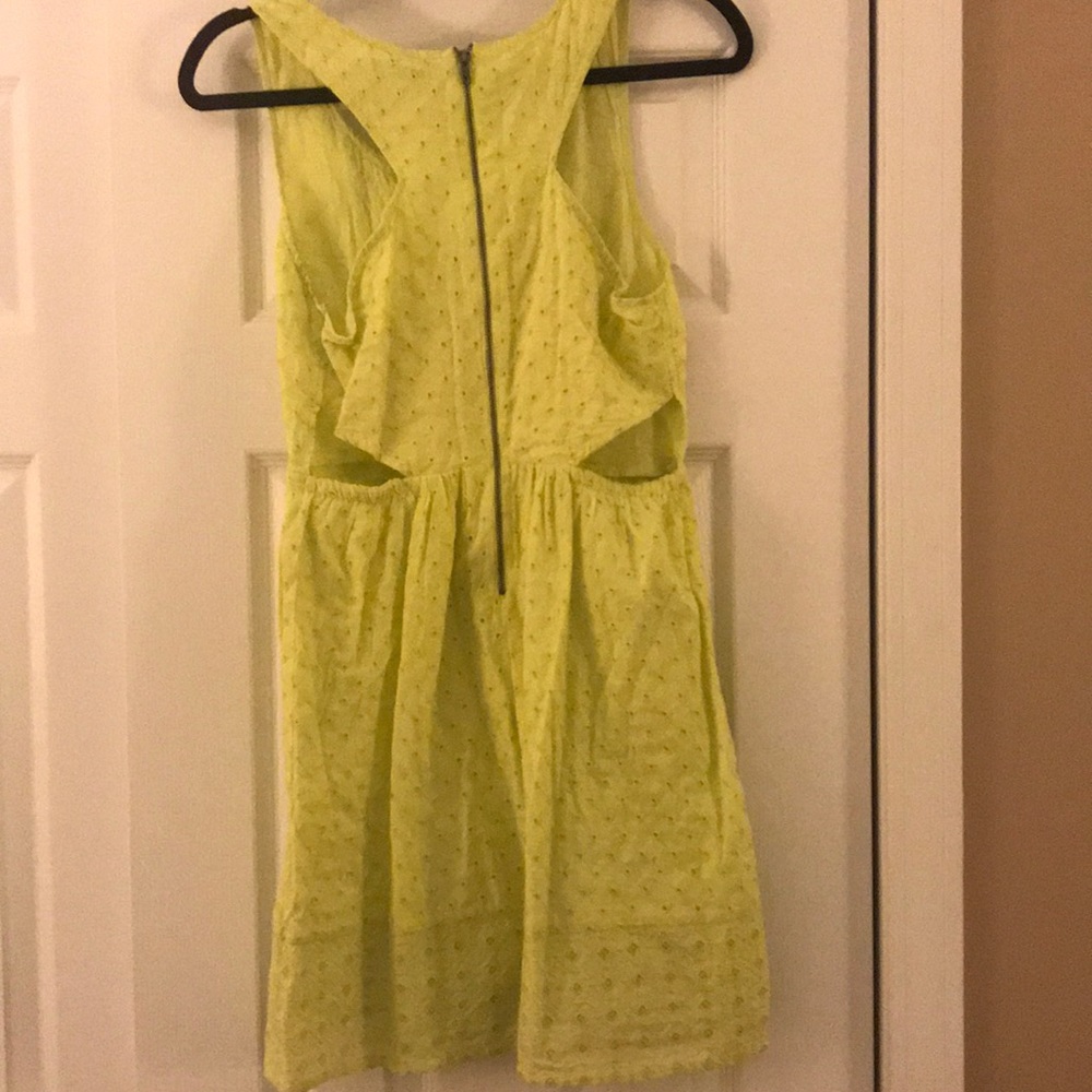 Dress - Picture 2 of 3